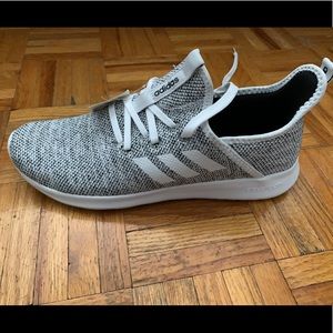 BNWT Adidas Cloudfoam pure sneakers